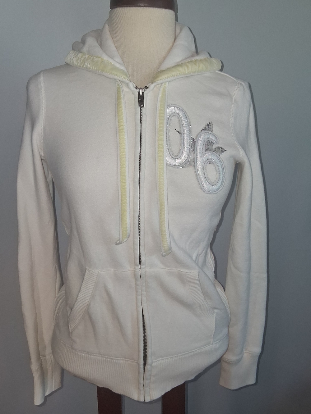 aerie Cream Hoodie with Subtle Embroidered Logo Size S/P